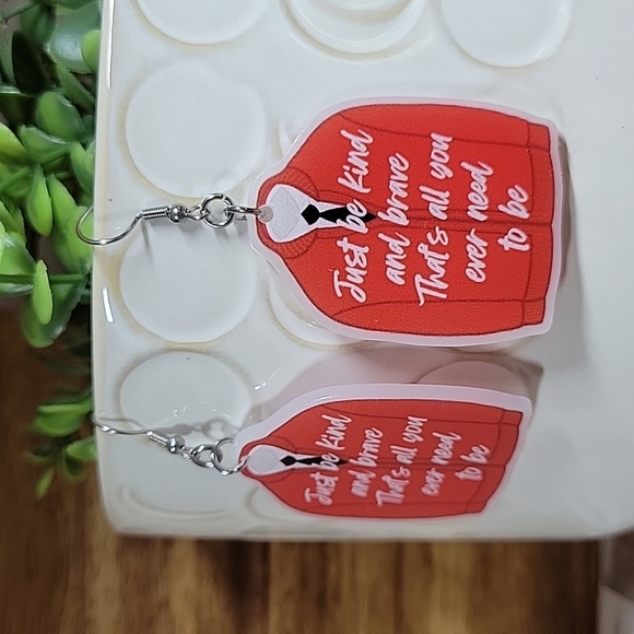 🔥LAST PAIR🔥 MR ROGERS SWEATER DROP EARRINGS - Picture 2 of 4